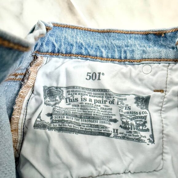 Levi's 501 Two Tone Shorts Women's Size 28 - Picture 7 of 9